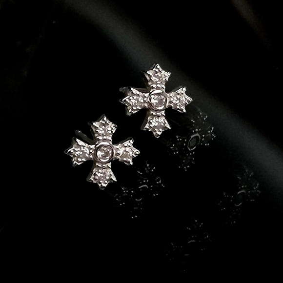 Sterling Silver CZ Maltese Cross Earrings New - Picture 1 of 5